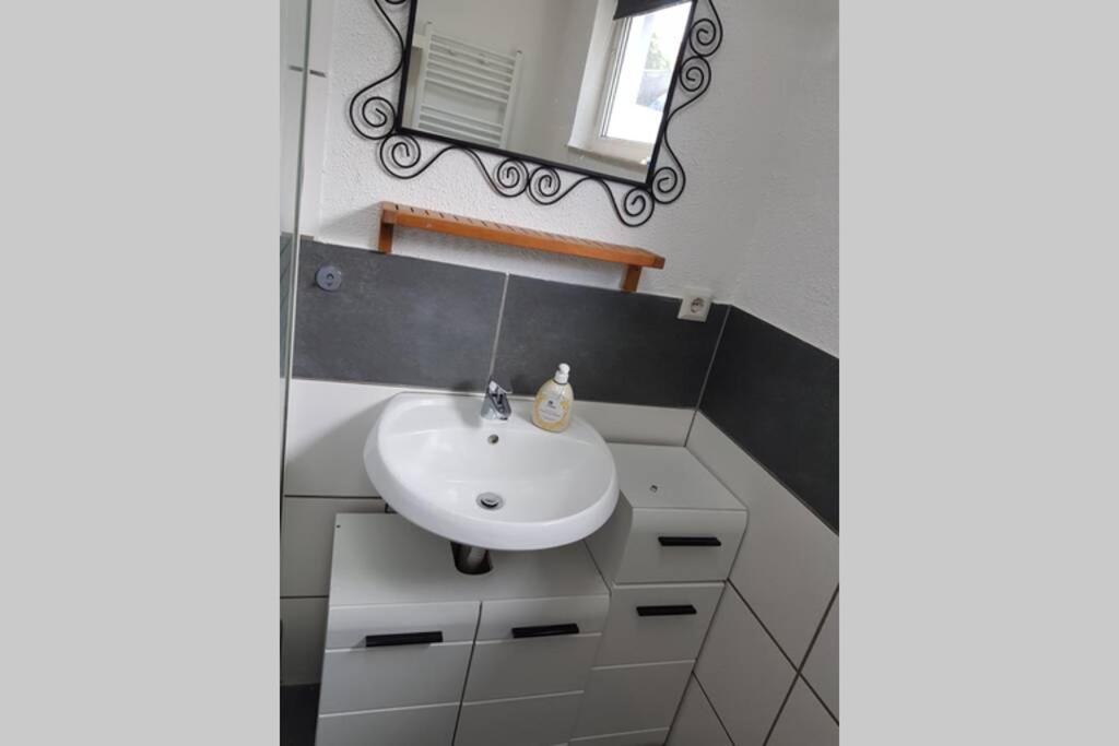 Schoene Wohnung In Karben - Rendel, Mit Freisitz Exterior foto